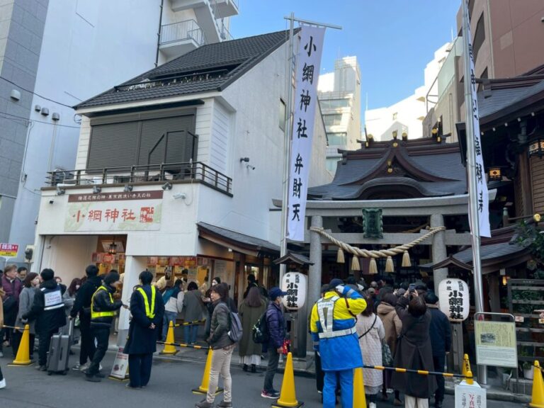 小網神社の混雑が凄かった！東京最強パワースポットの待ち時間と参拝ガイド【人形町】